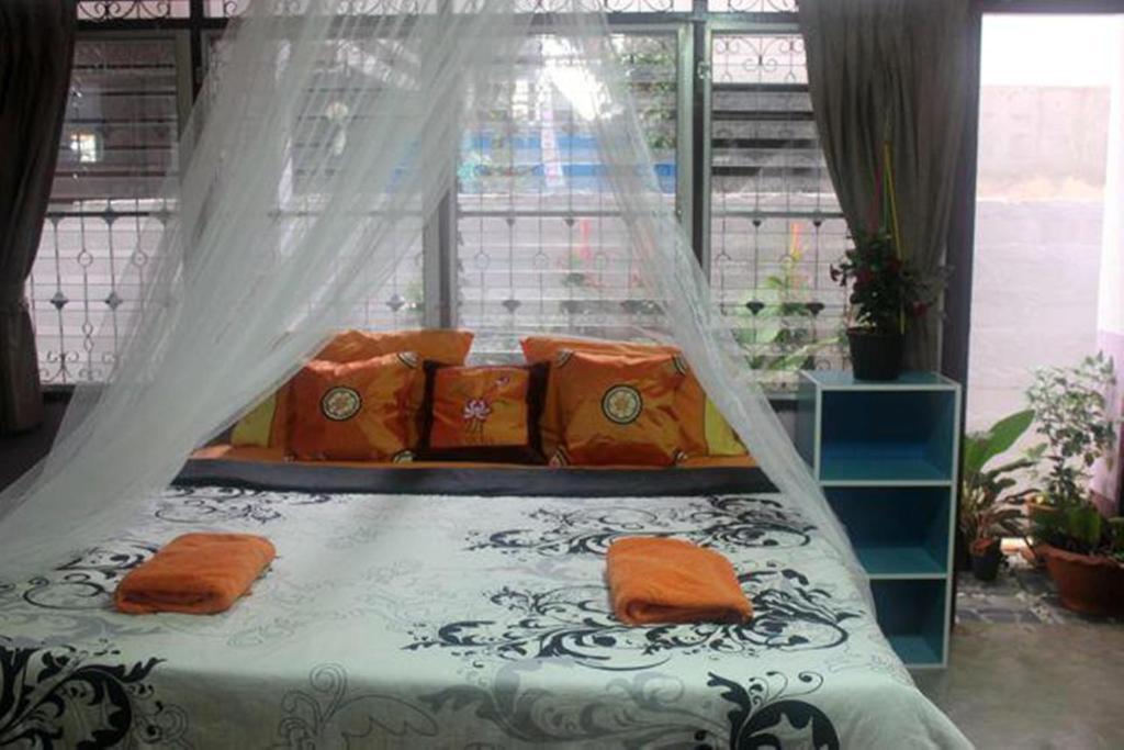 Kikie'S House Hostel Chiang Mai Phòng bức ảnh